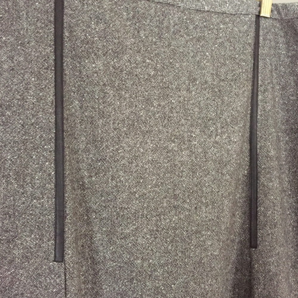 Kenneth Cole double kick pleat skirt. Beautiful! - Picture 4 of 6